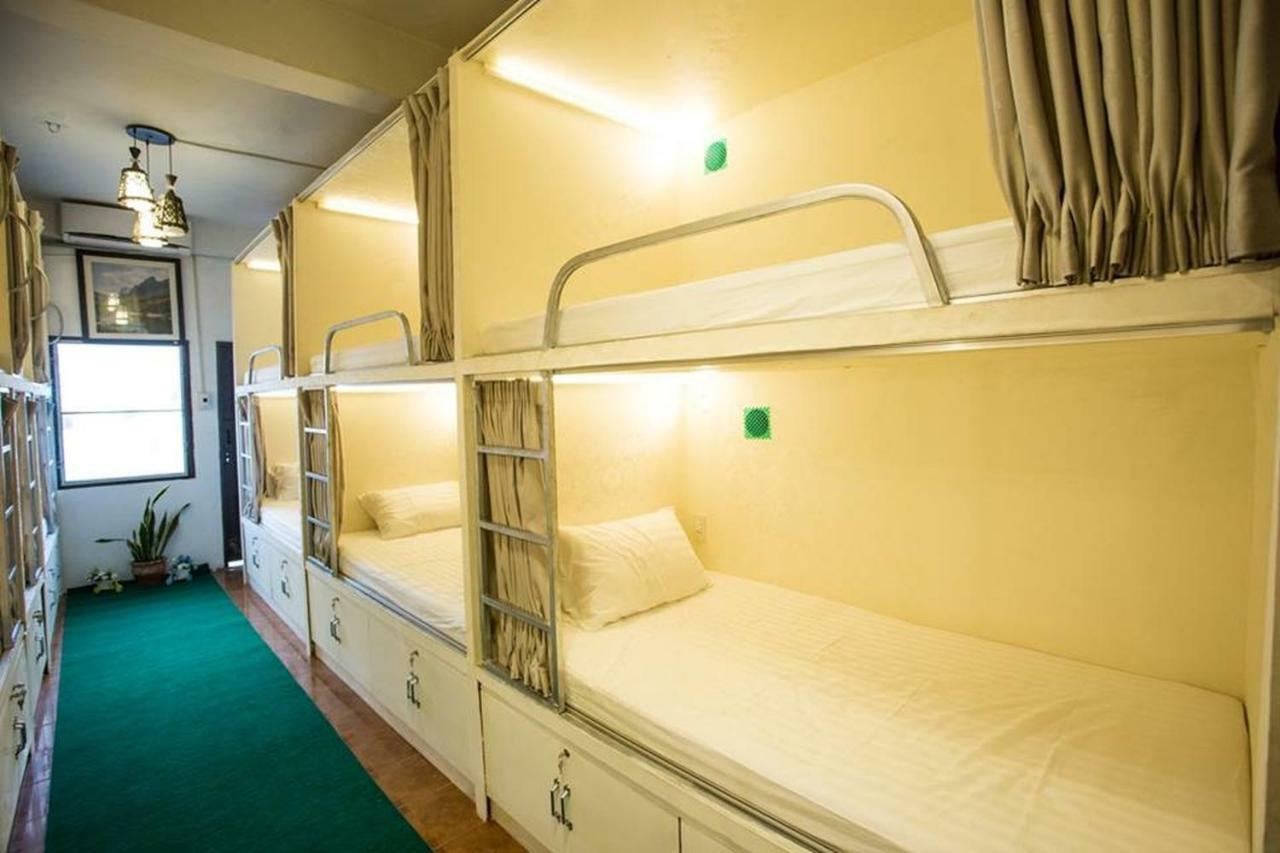 Green Box Capsule Hostel & Hotel เวียงจันทน์ ภายนอก รูปภาพ